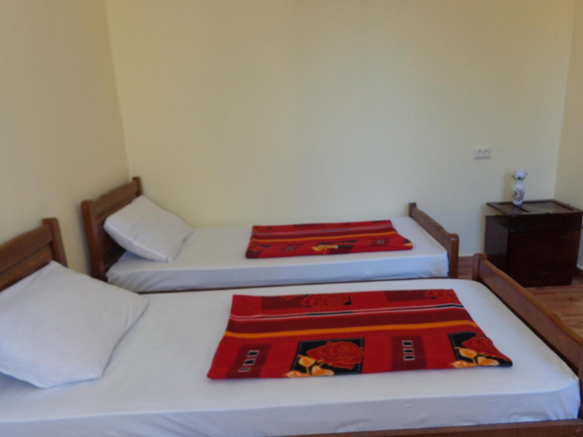 White Guest House Batumi Szoba fotó