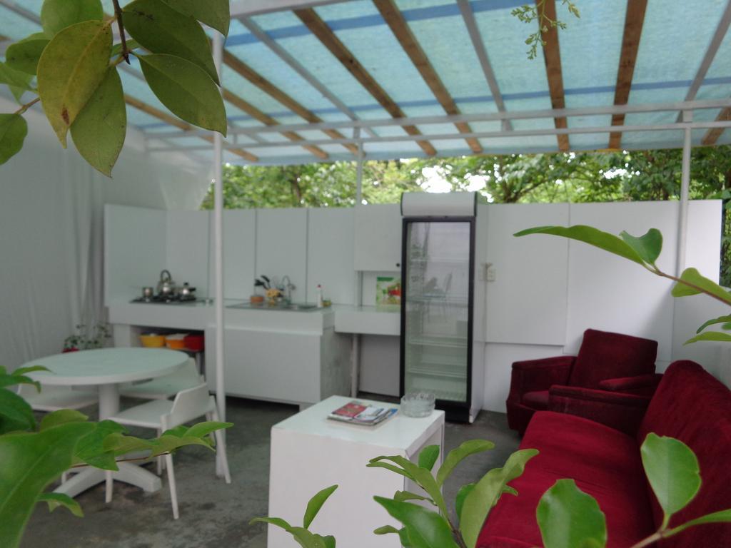 White Guest House Batumi Szoba fotó