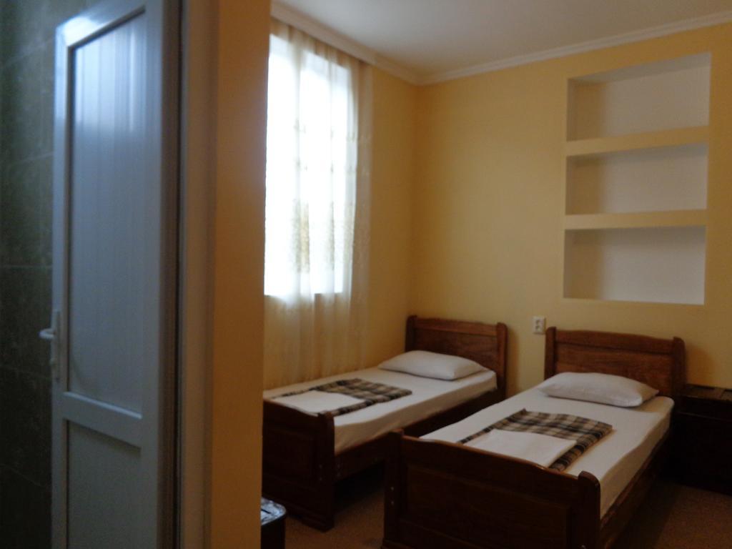 White Guest House Batumi Kültér fotó