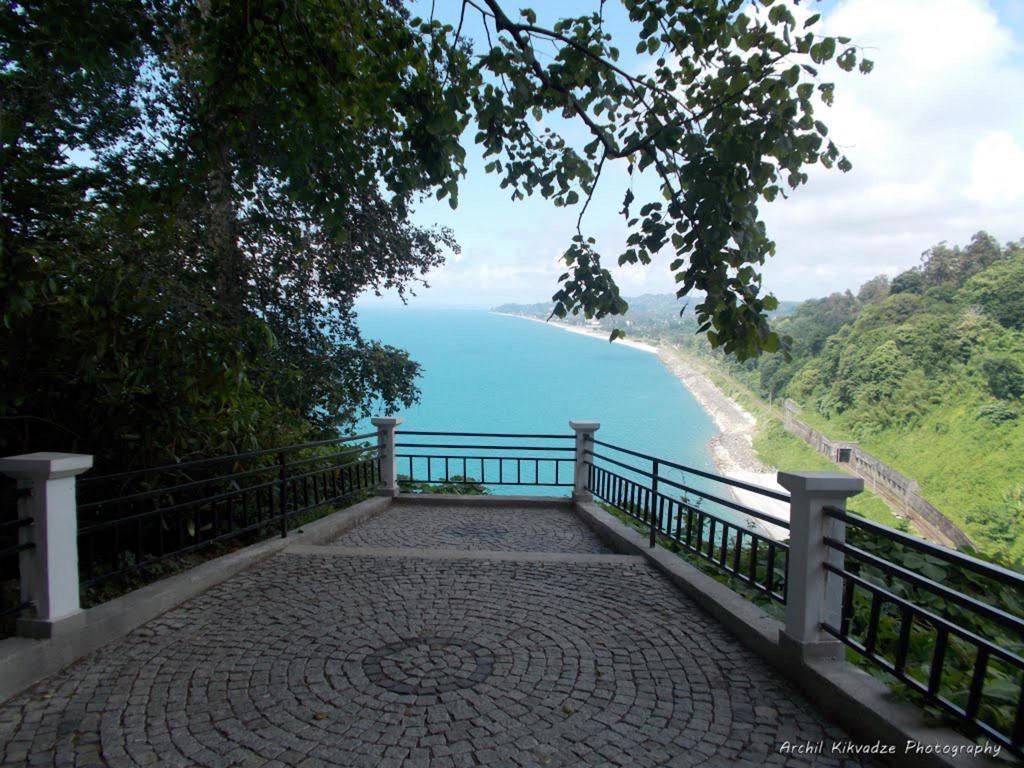 White Guest House Batumi Kültér fotó
